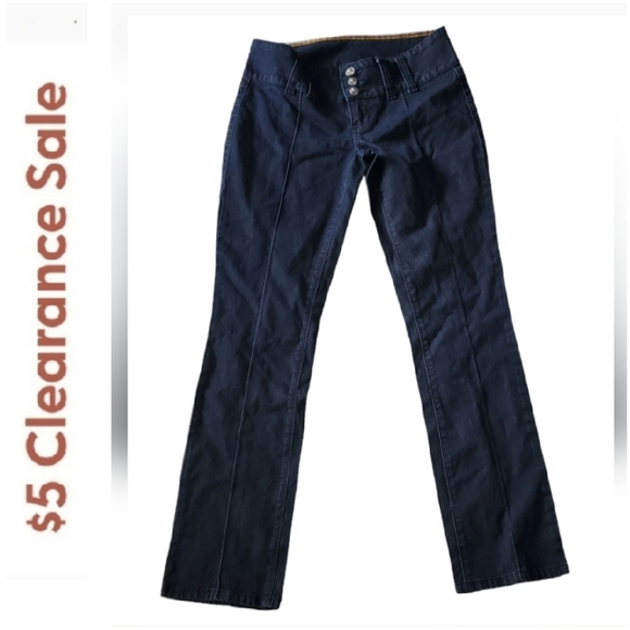YNQ Denim - 💥 $5 YNQ Junior Jeans. Size 9.